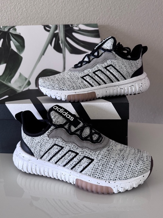 adidas Shoes - Adidas Women’s Kaptir Flow 2.0 - Size 6.5